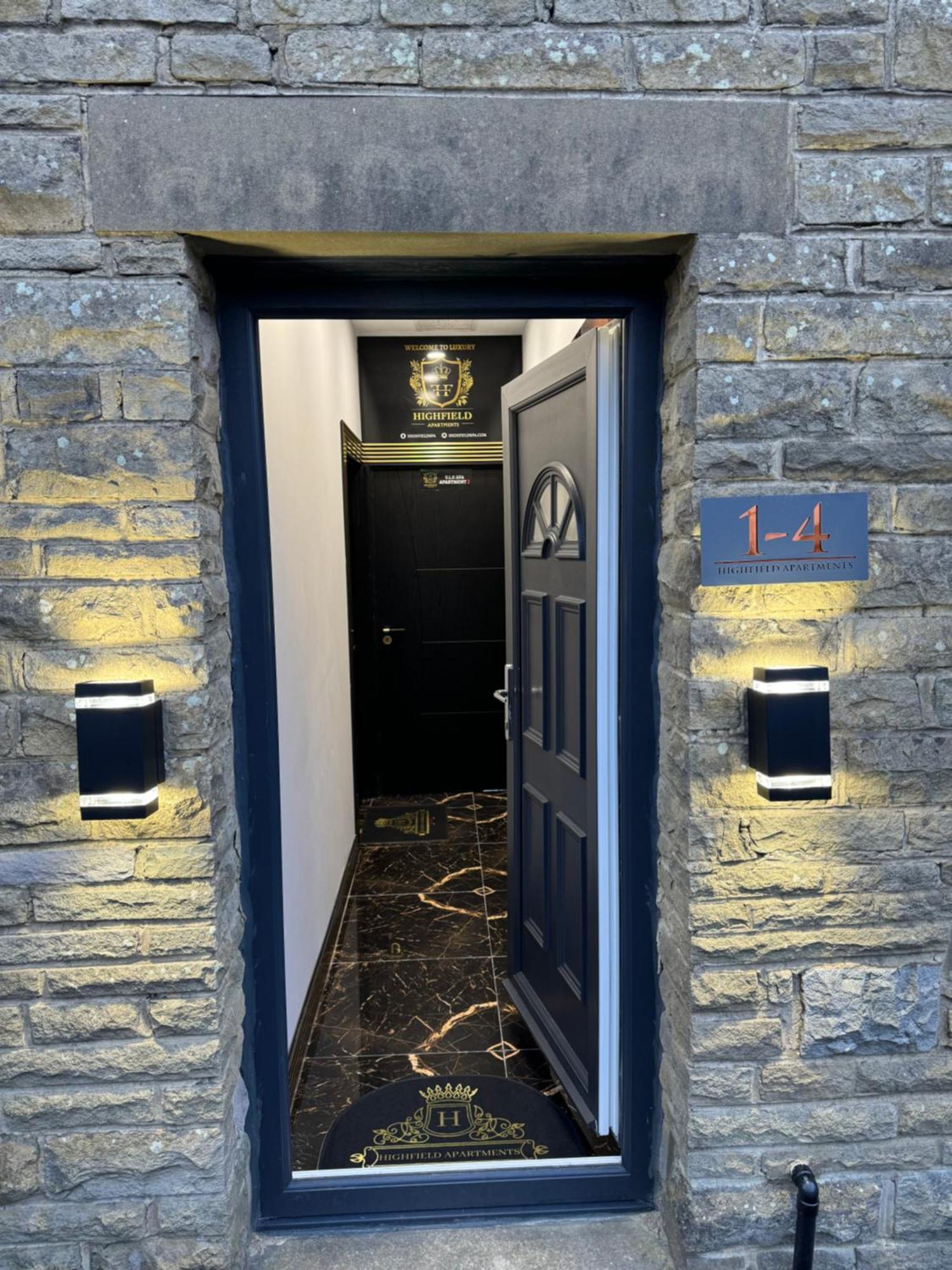 Highfield Private Spa Apartment Bradford  Zewnętrze zdjęcie