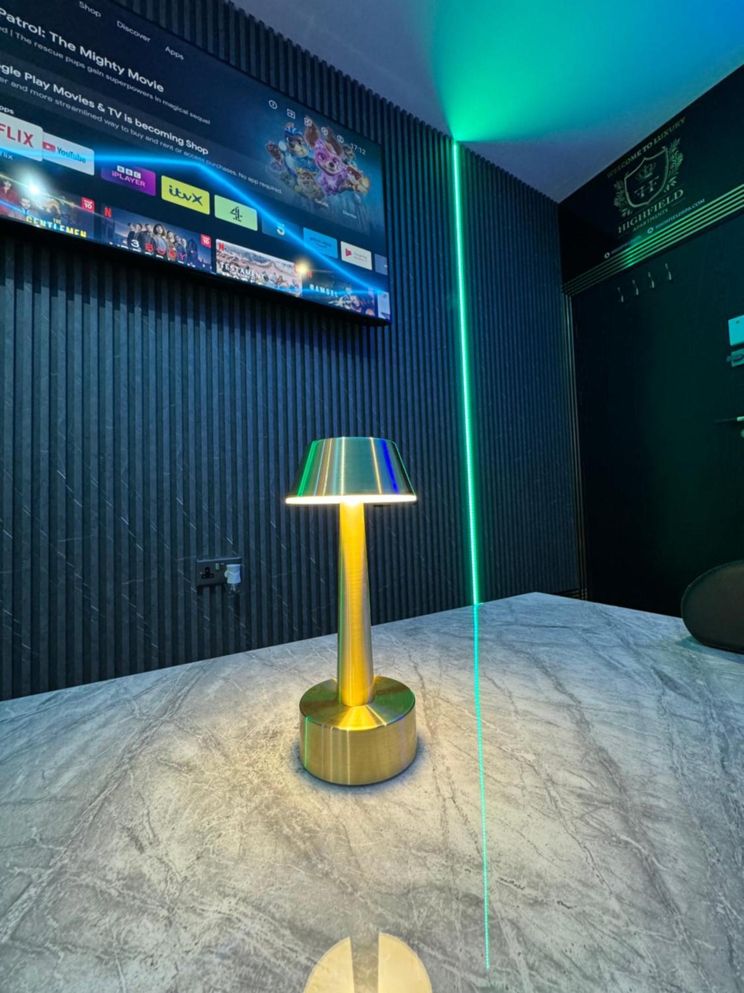 Highfield Private Spa Apartment Bradford  Zewnętrze zdjęcie