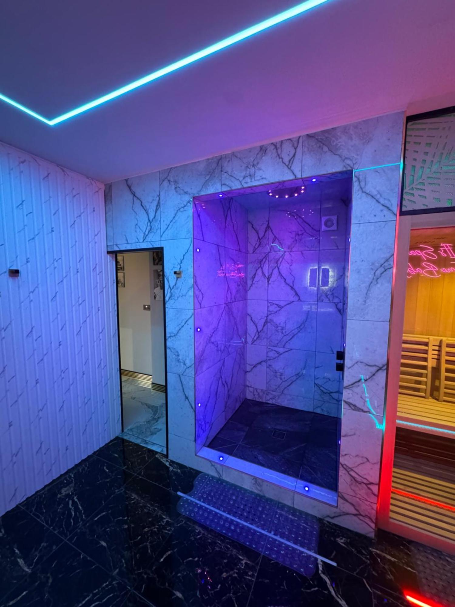 Highfield Private Spa Apartment Bradford  Zewnętrze zdjęcie