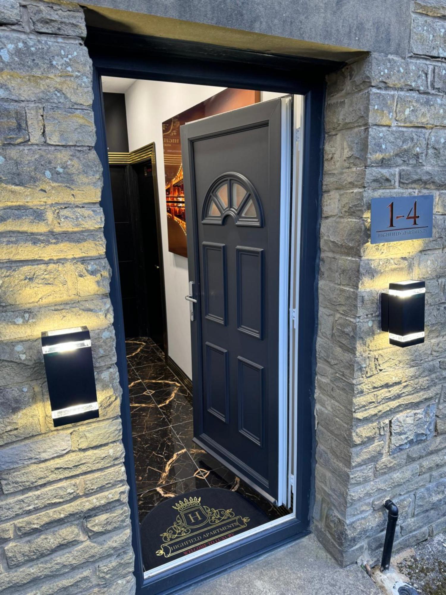 Highfield Private Spa Apartment Bradford  Zewnętrze zdjęcie